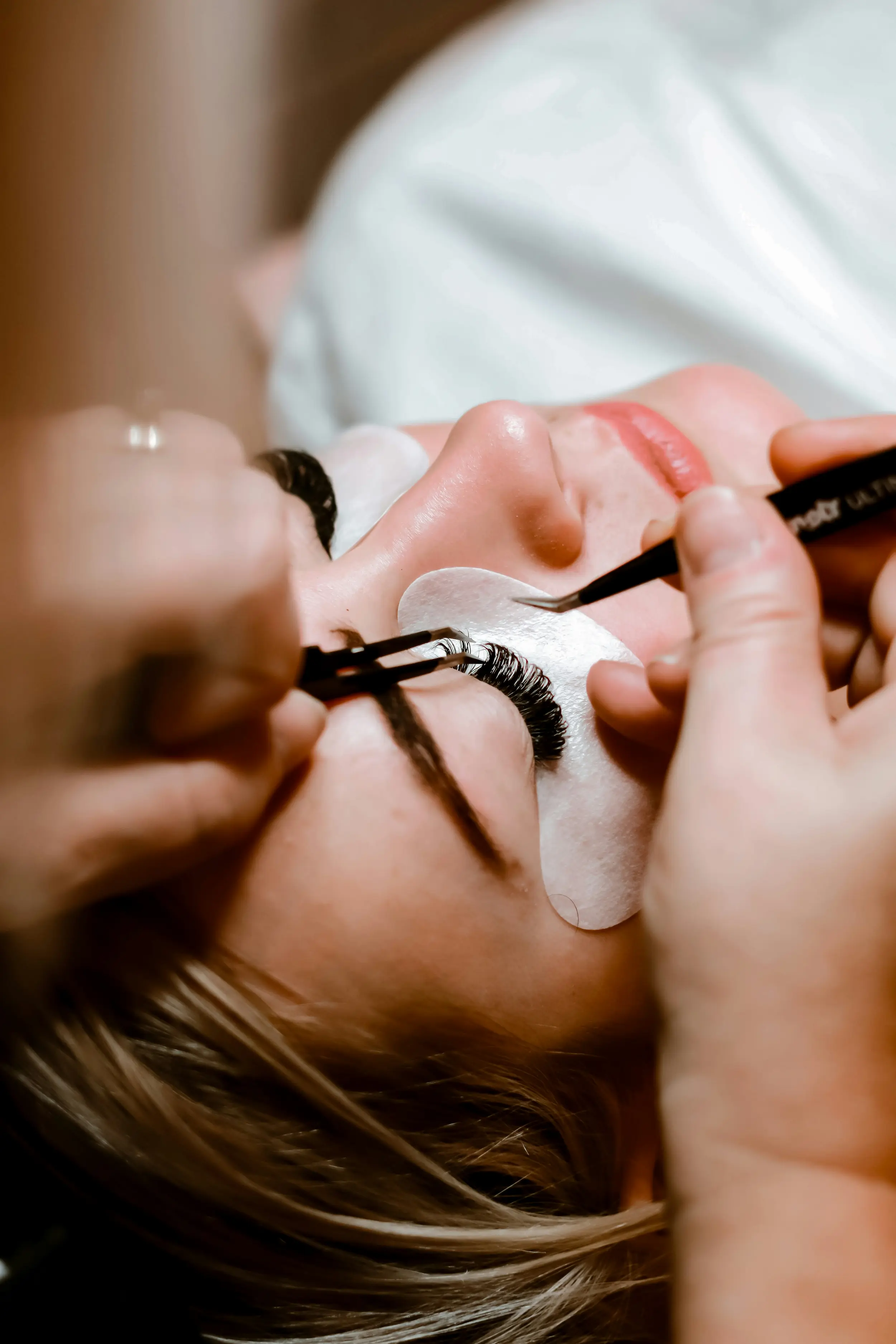 Image illustrative d’une prestation cils et beauté du regard à Tanger chez LV Beauté